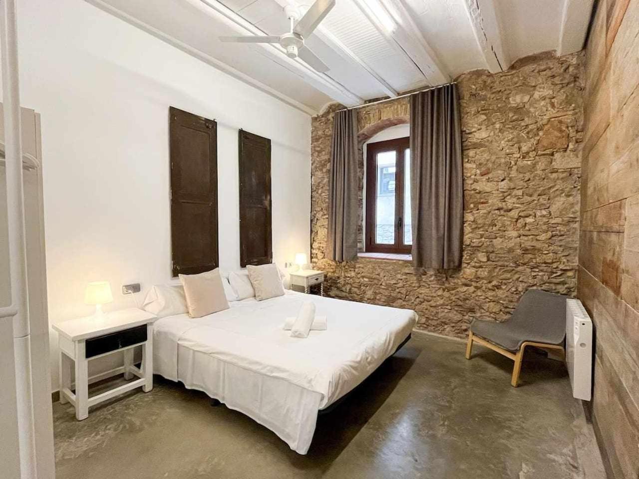 Aptw Pool In Heart Of Old Town Apartament